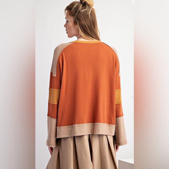 #029 Last one in Large! Easel FLOWER PATCH COLOR MIX TOP - Picture 6 of 8